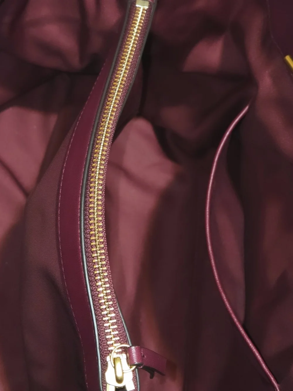 Tory Burch Quilted Leather Shoulder Tote in Burgundy